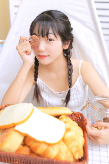 小早川伶子